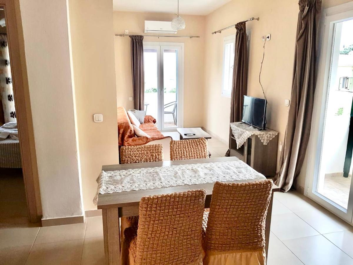 Votsalo Pool Apts Kalami  Ngoại thất bức ảnh