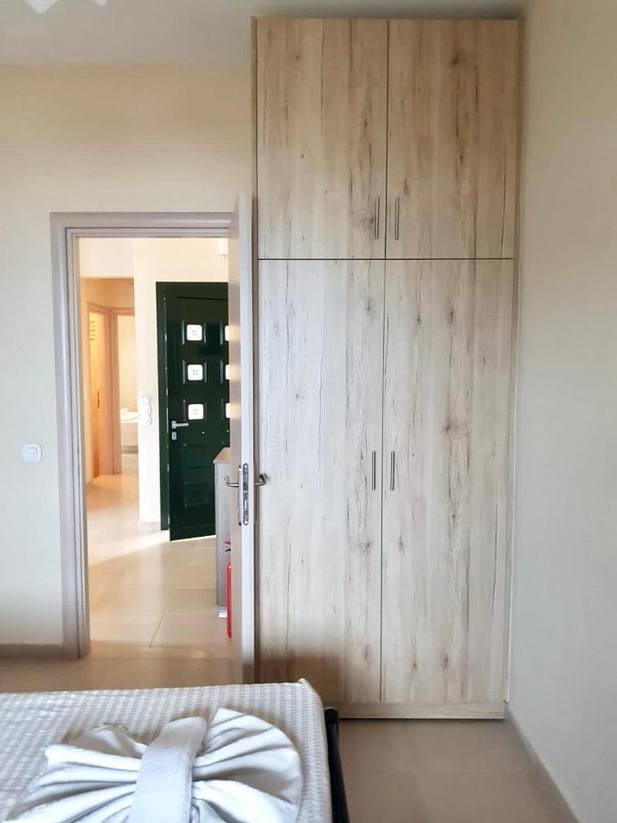 Votsalo Pool Apts Kalami  Ngoại thất bức ảnh